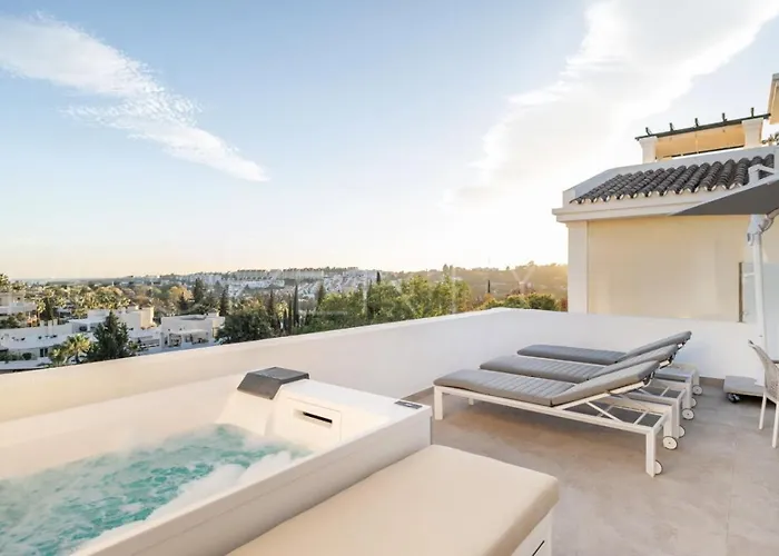 The Exquisite Townhouse In Aloha Gardens