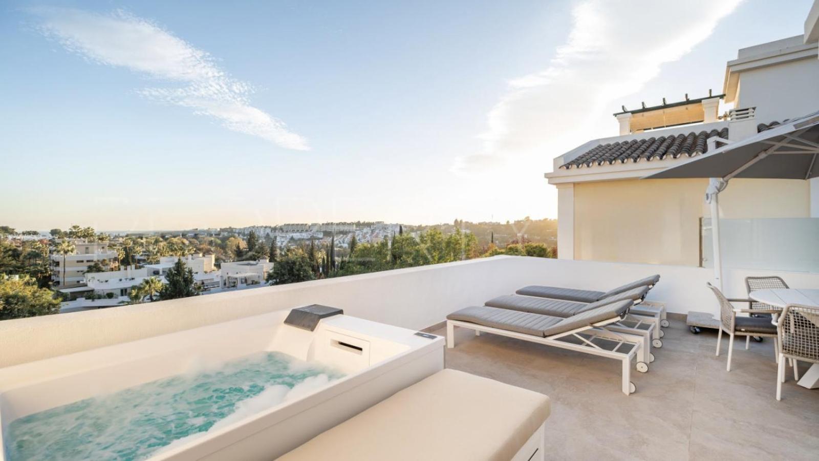 The Exquisite Townhouse In Aloha Gardens * Marbella