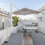 The Exquisite Townhouse In Aloha Gardens